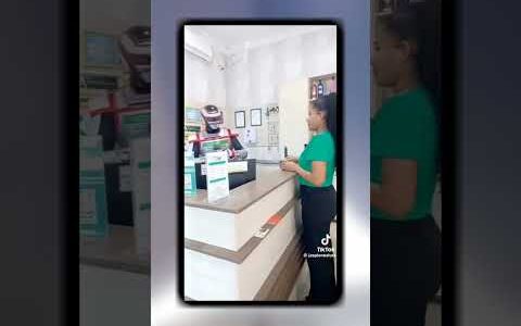 ヒーローもバイトする時代