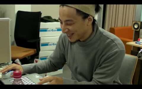 働くひろゆき、本邦初公開。